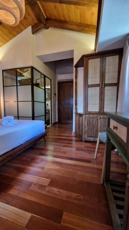 Bujtina Behram Hotel Korça Kültér fotó