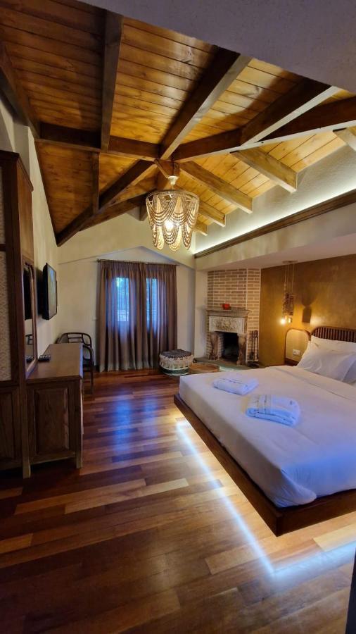Bujtina Behram Hotel Korça Kültér fotó
