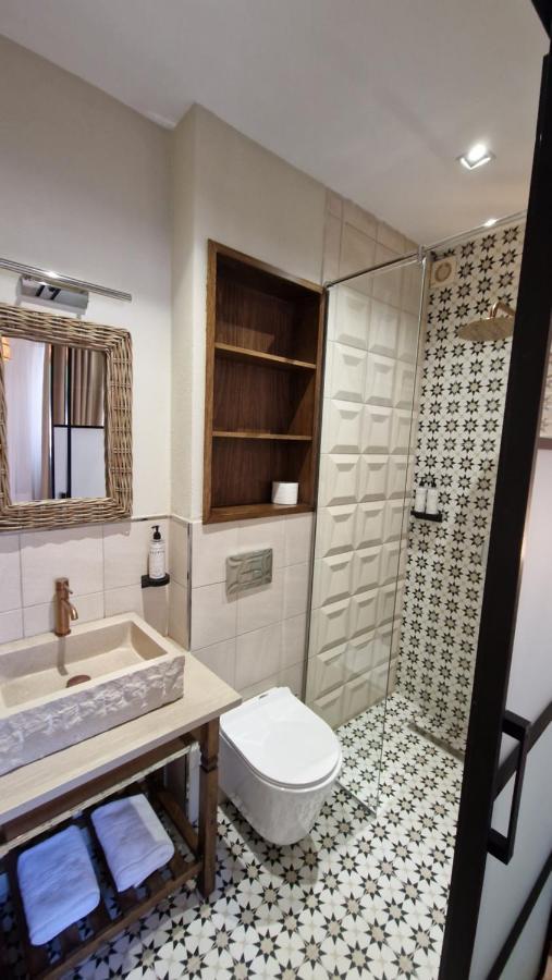 Bujtina Behram Hotel Korça Kültér fotó